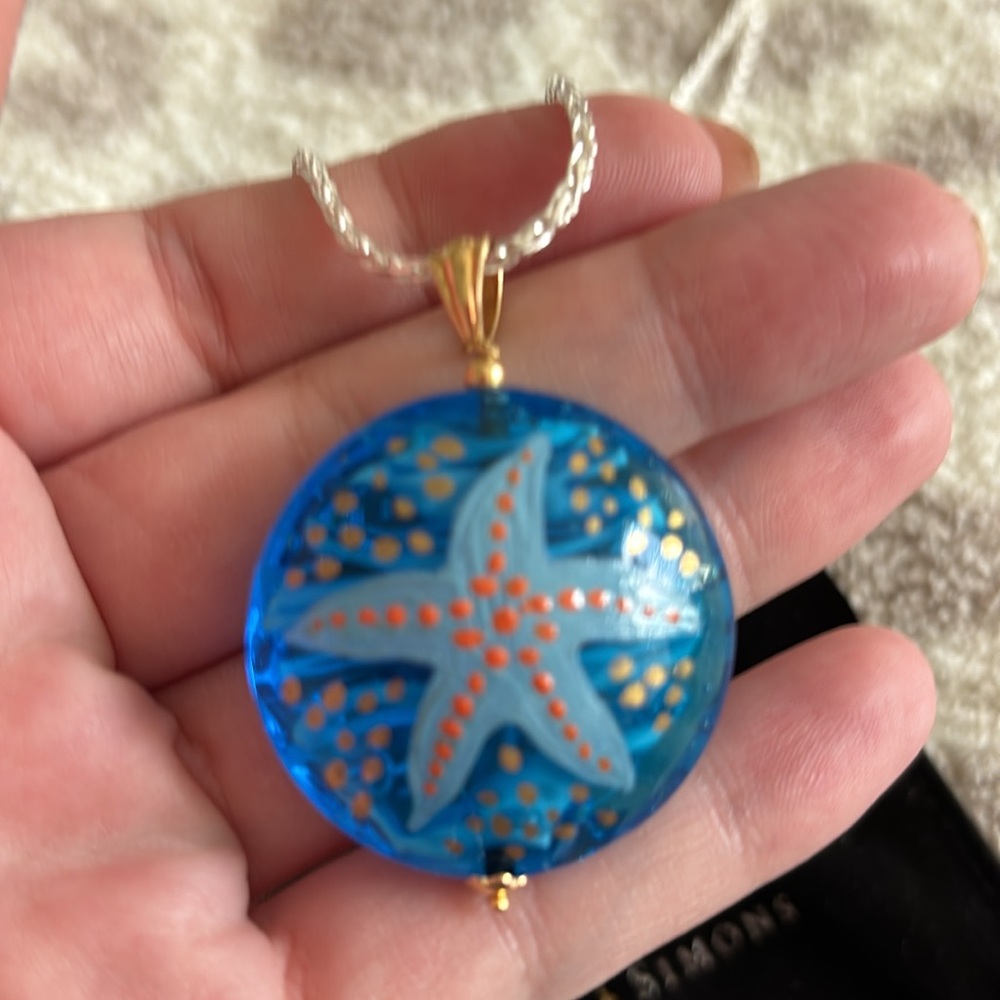 Ross Simons Italian Murano Glass Starfish pendant necklace - Picture 2 of 4